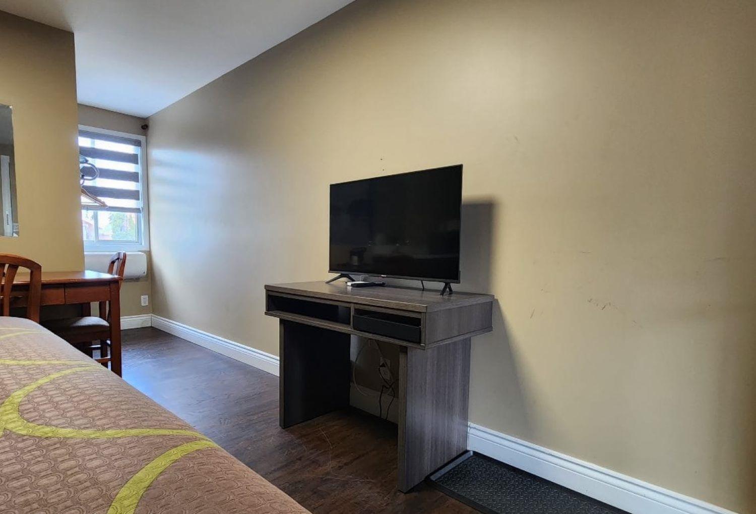 Super 8 By Wyndham Pembroke Hotel Ngoại thất bức ảnh